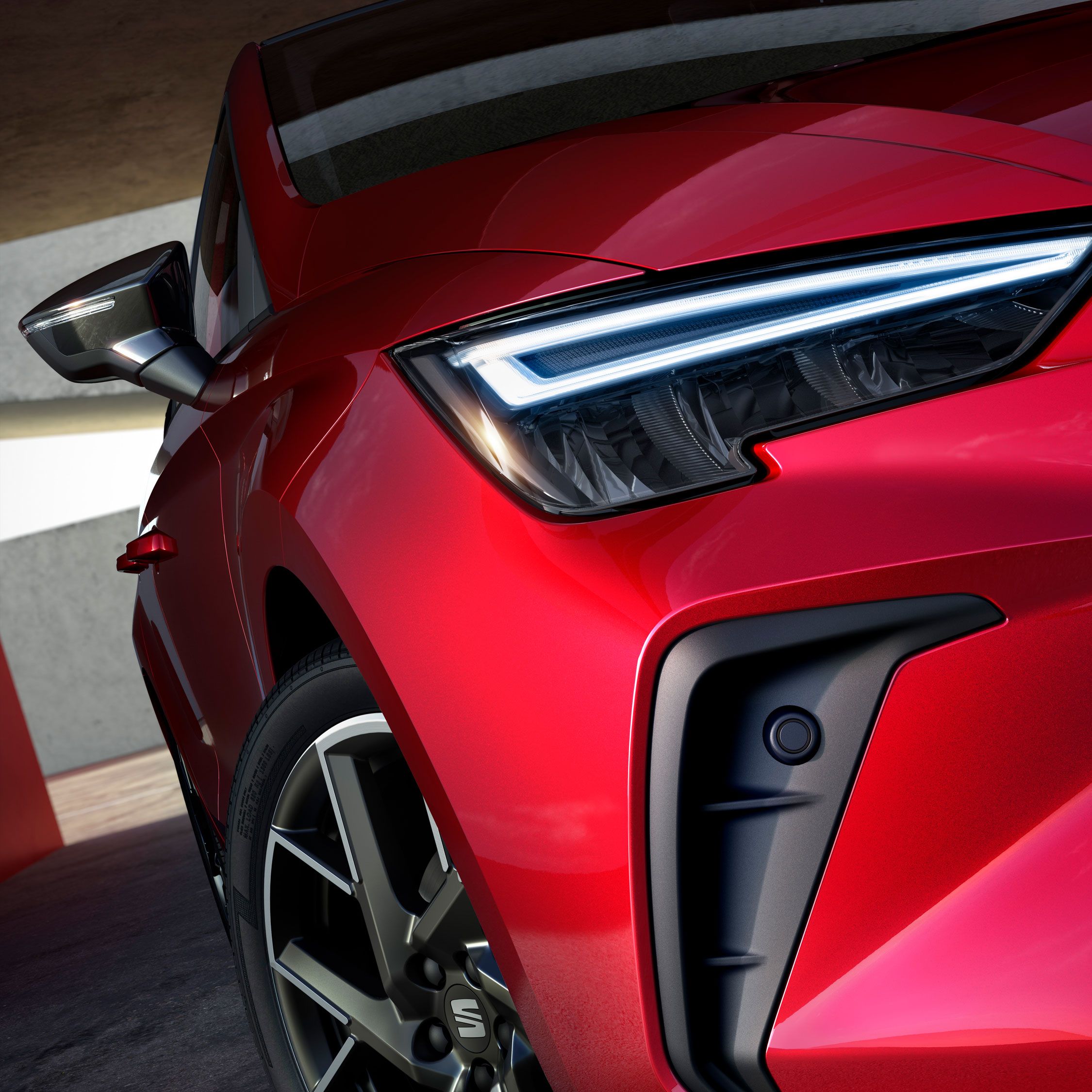 Nahaufnahme eines Scheinwerfers des SEAT Ibiza