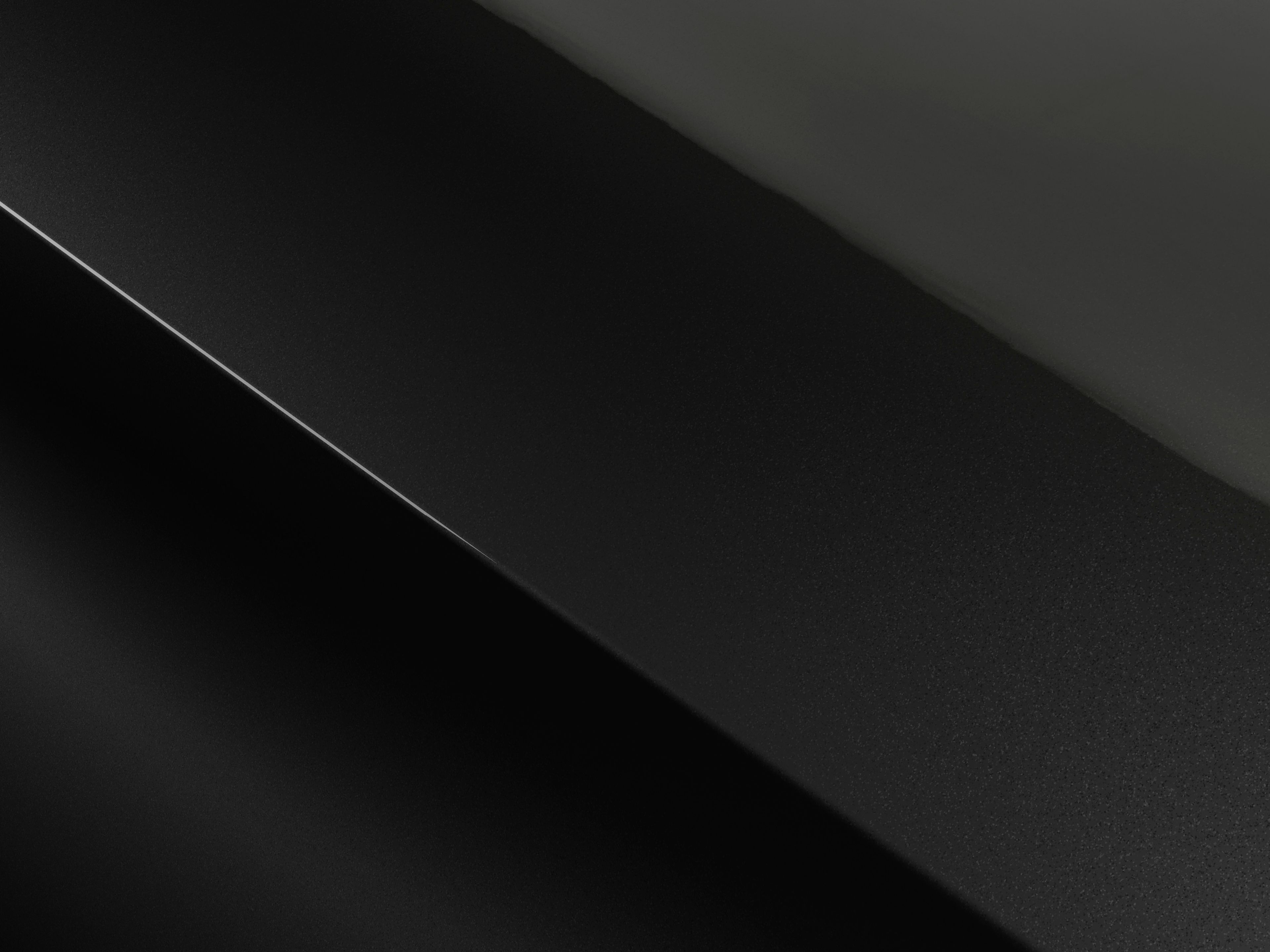 SEAT Ibiza v půlnoční černé barvě s metalickým povrchem 2025 